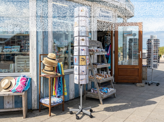 Maritime Karten &amp; der maritime Kartenständer: So wird aus Küstenflair ein Umsatzmotor - Maritime Karten &amp; maritimer Kartenständer für Küstenläden | Händler-Guide